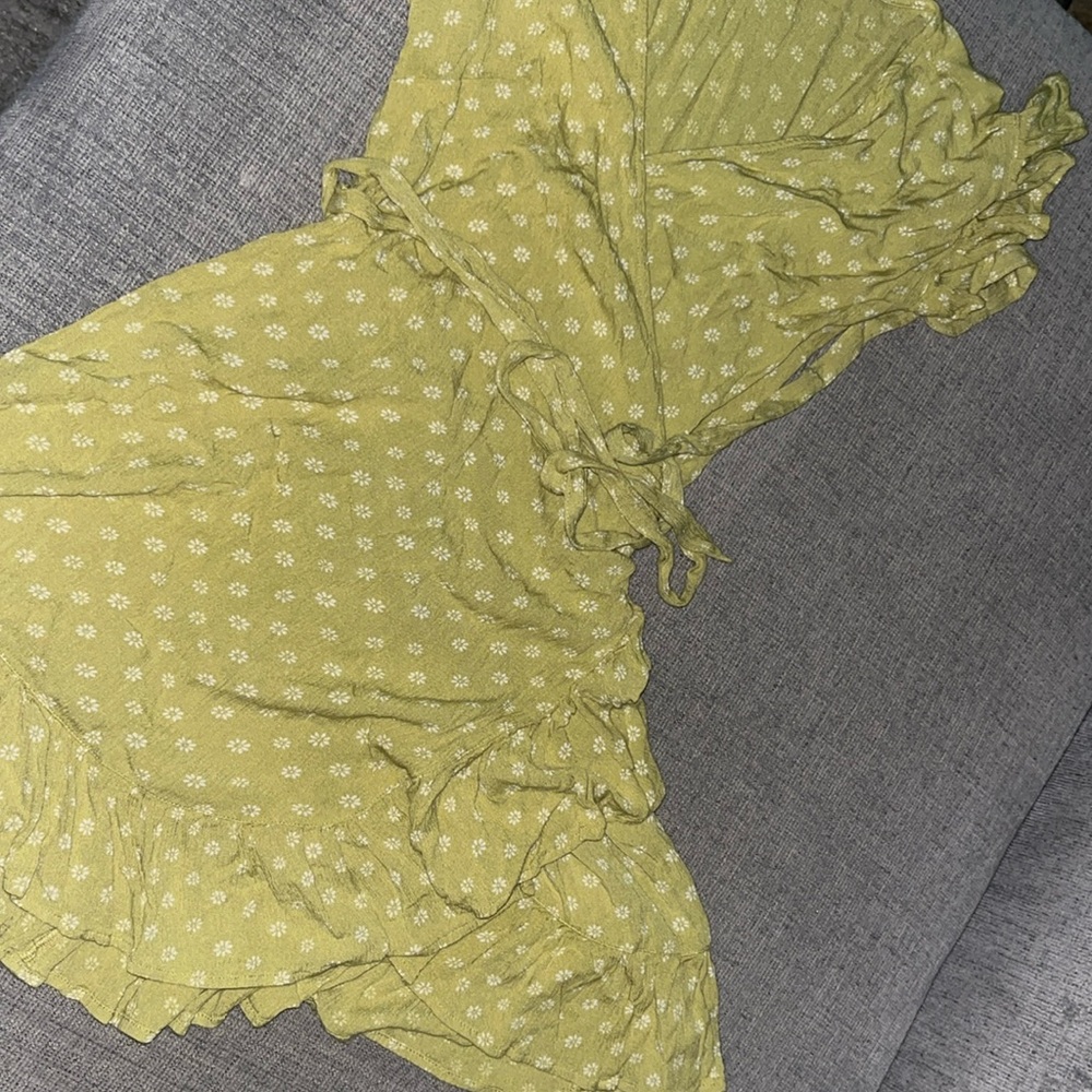 Billabong wrap floral dress
